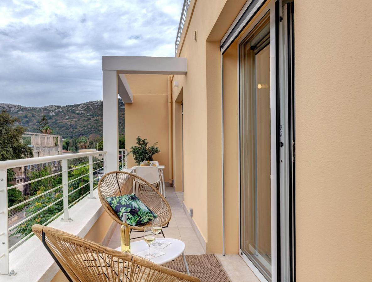 Arveskida Suite Apartment Кальярі Екстер'єр фото